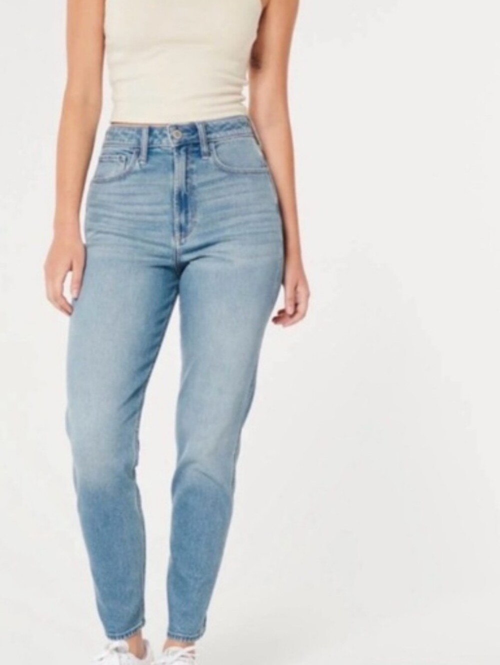 Hollister Ultra High-rise Mom jeans Size 7 Short